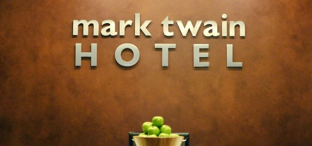 Mark Twain Hotel Peoria Exterior foto